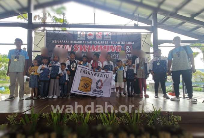 12 Peserta Didik Sekolah Wahdah Pasangkayu Sukses Raih 18 Medali di Kejuaran Renang Se-Sulbar